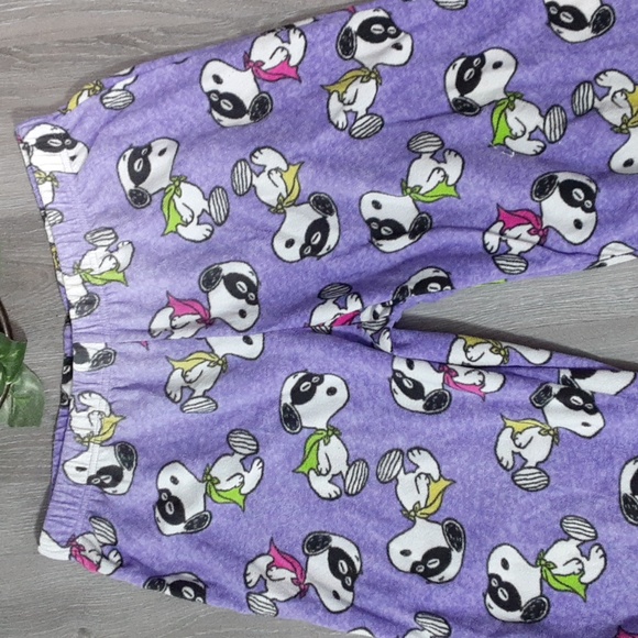 Peanuts Snoopy Pajama Pants - Picture 5 of 10
